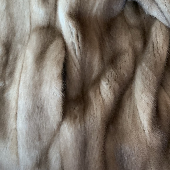 Autumn Haze Mink Jacket - Picture 6 of 9
